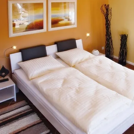 شقة Scanhausvilla فاستروم