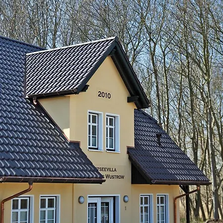 شقة Scanhausvilla فاستروم